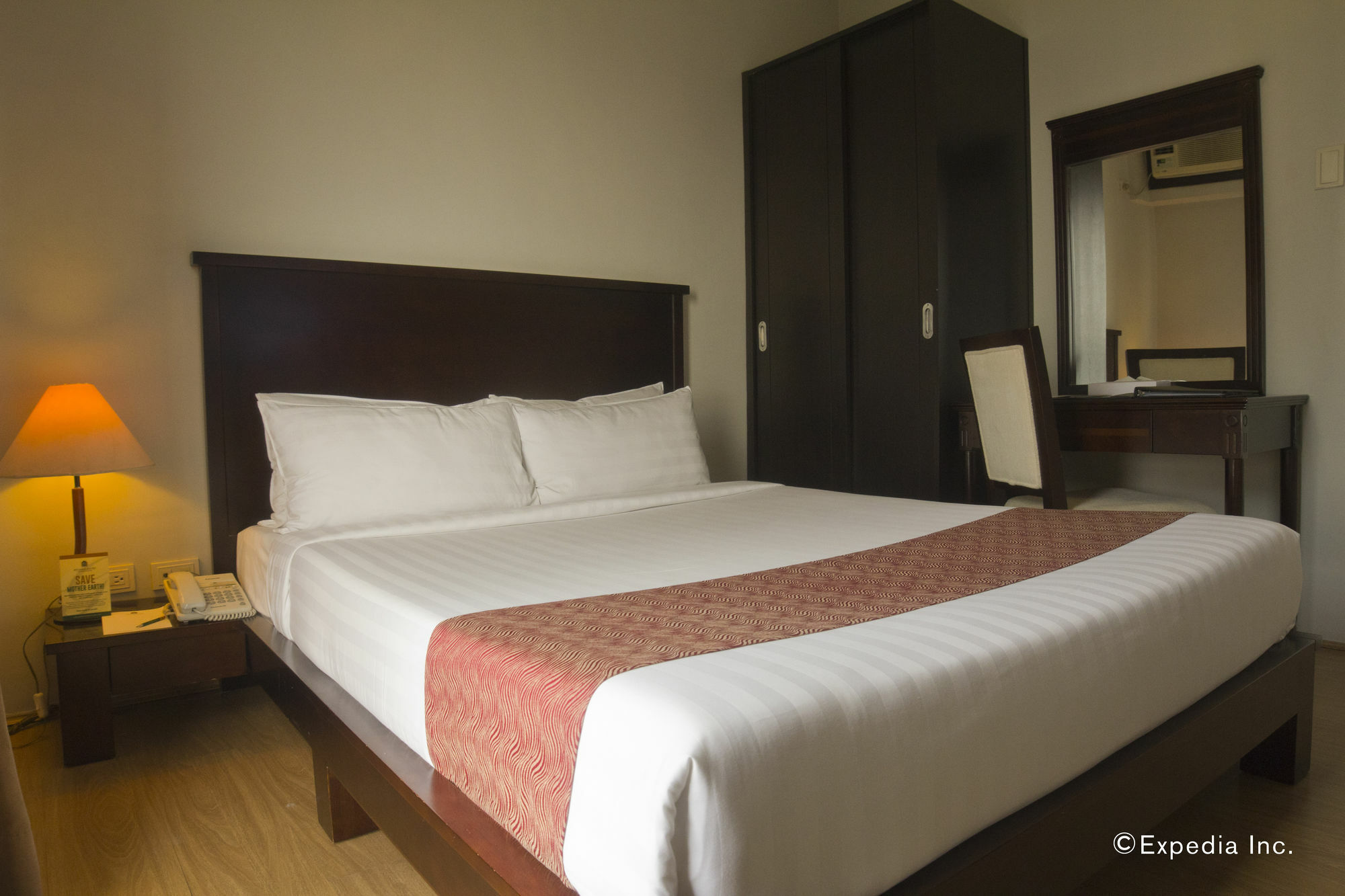 Millenia Suites Pasig City Exterior photo